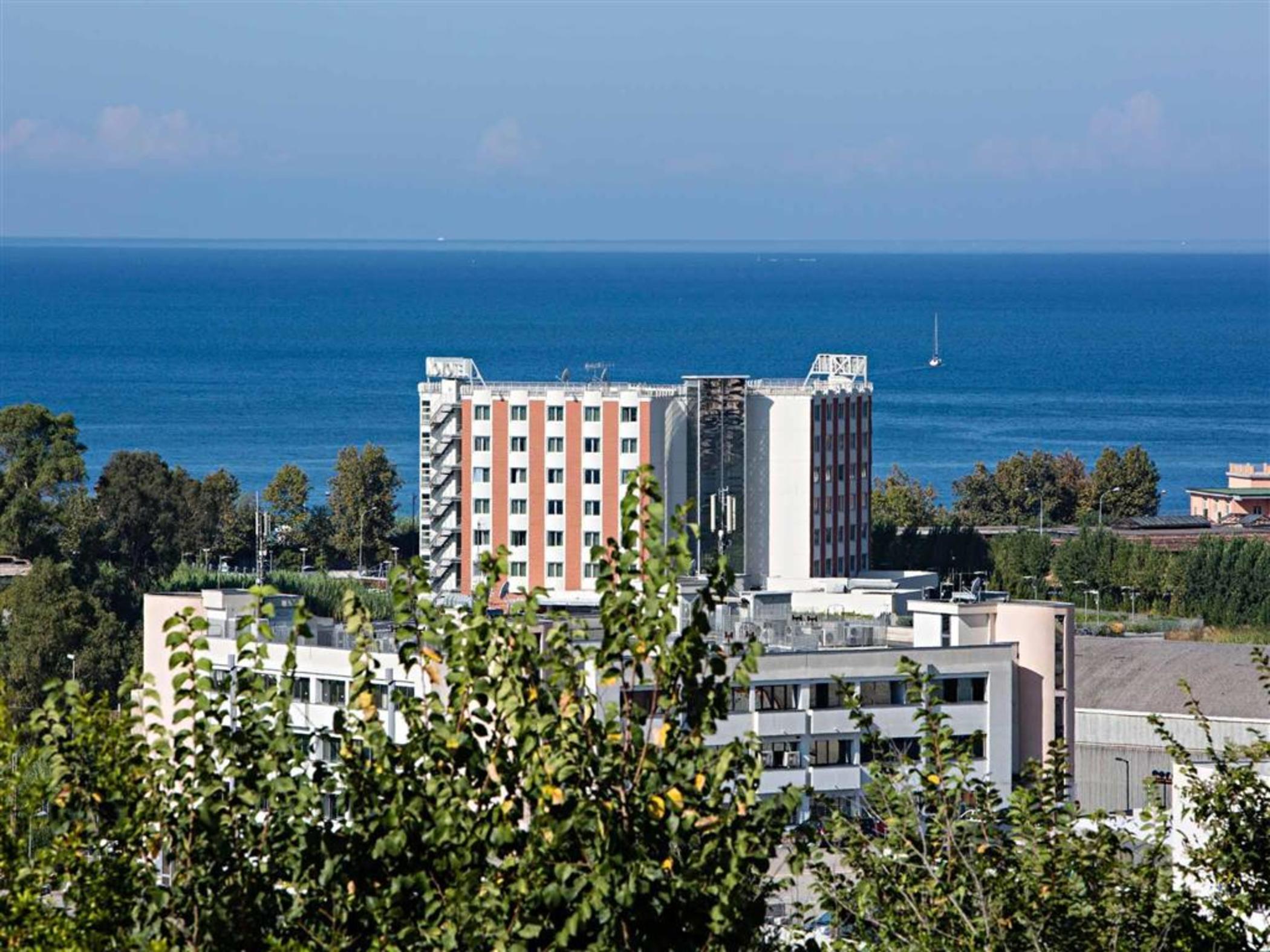 Novotel Salerno Est Arechi Exterior photo